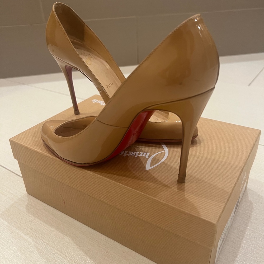 Christian Louboutin Maudissima Nude beige Heels